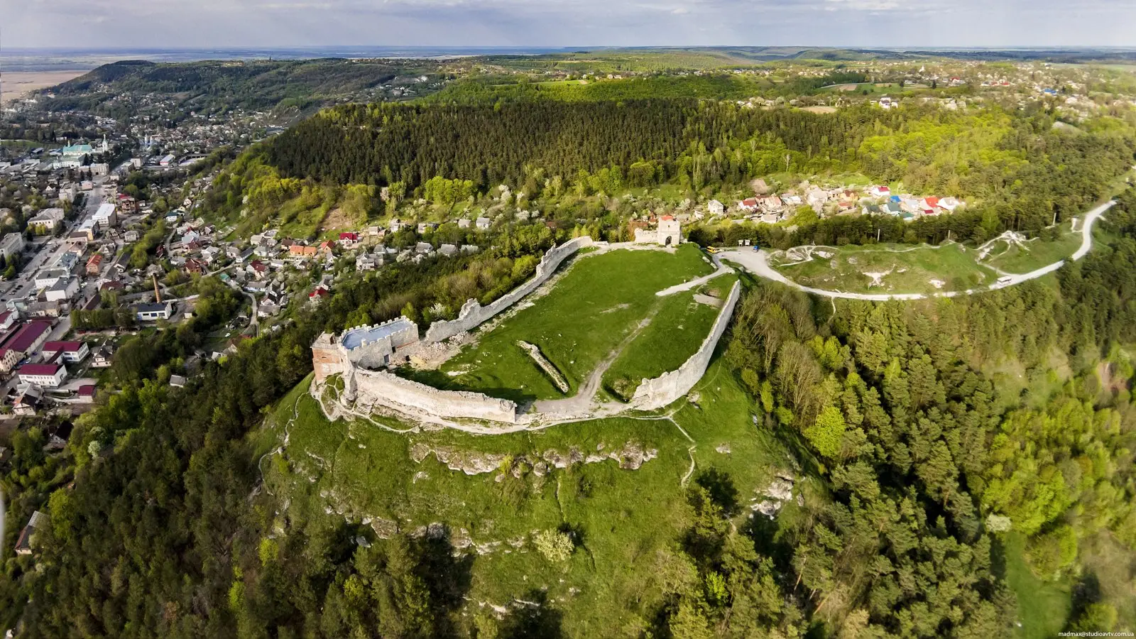 Кременець з висоти: Бона, Ліцей і панорами міста — Кременець, сучасні фото