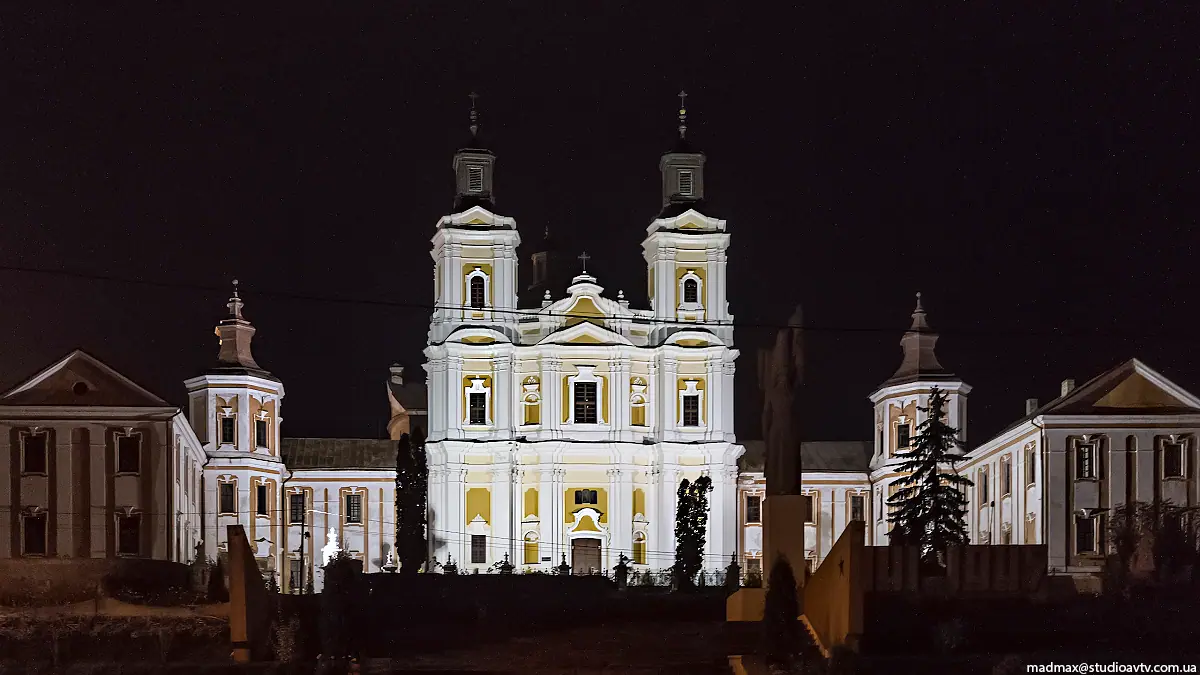 Кременець вночі — Кременець, сучасні фото