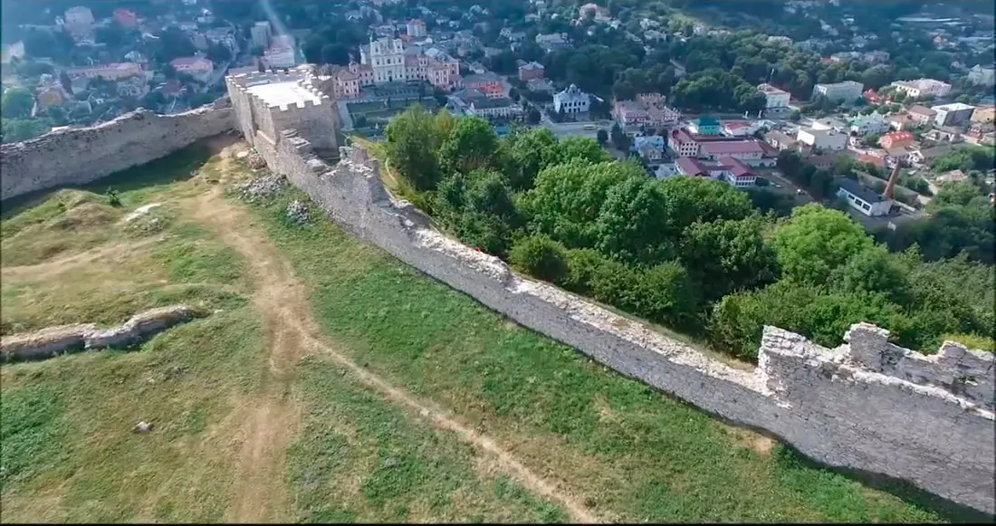 Гора Бона і Кременецький замок з висоти — Кременець, фото 23 з 48