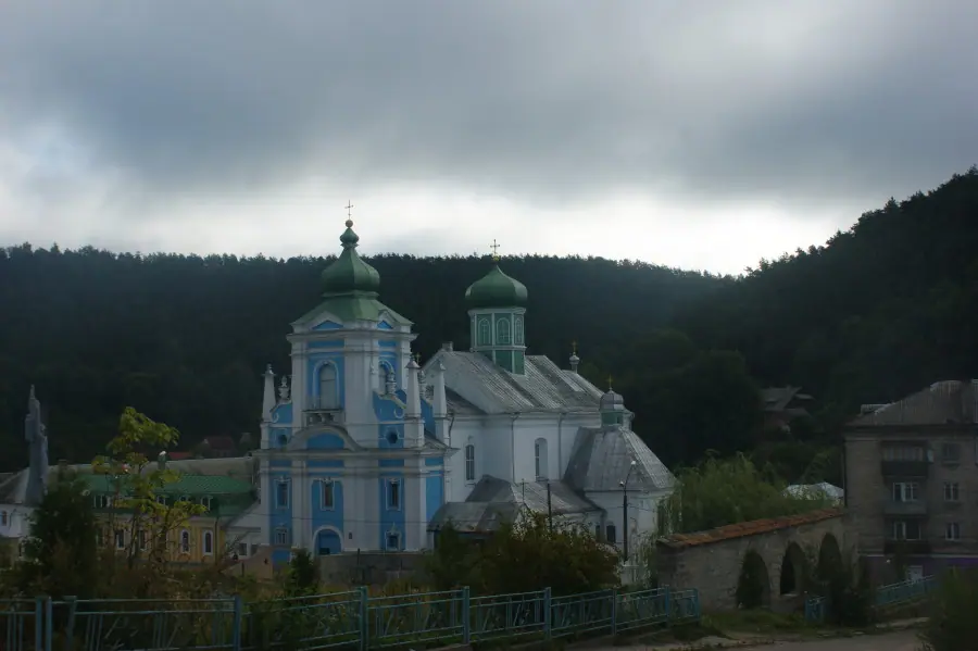 Собор у вечірньому світлі — Кременець