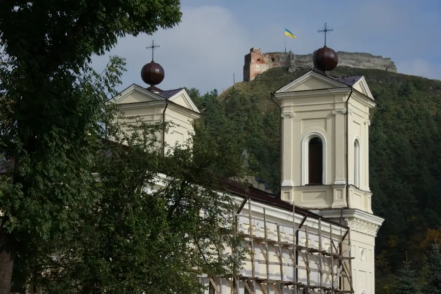 Дзвіниця під горою Бона — Кременець