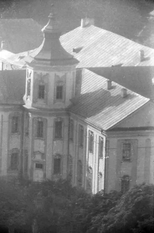 Корпус колегіуму на старому фото Корпус колегіуму на старому фото — Кременець