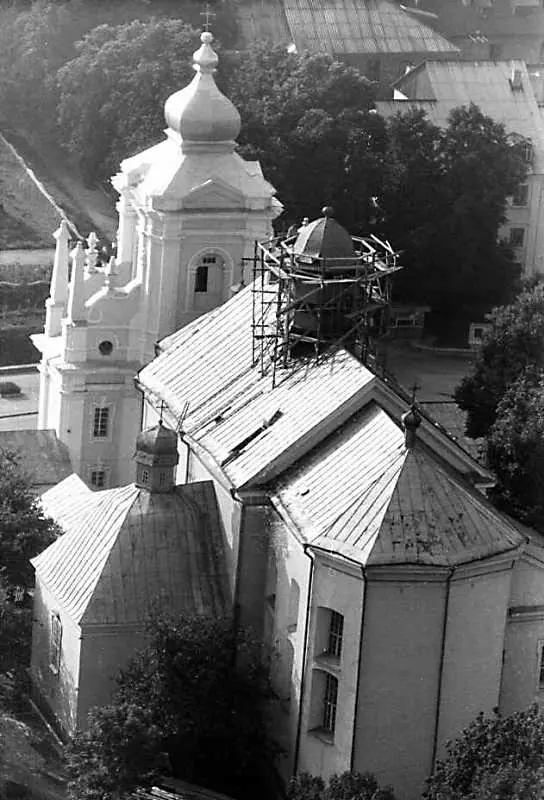 Вежа собору в риштуванні на старому фото Вежа собору в риштуванні на старому фото — Кременець