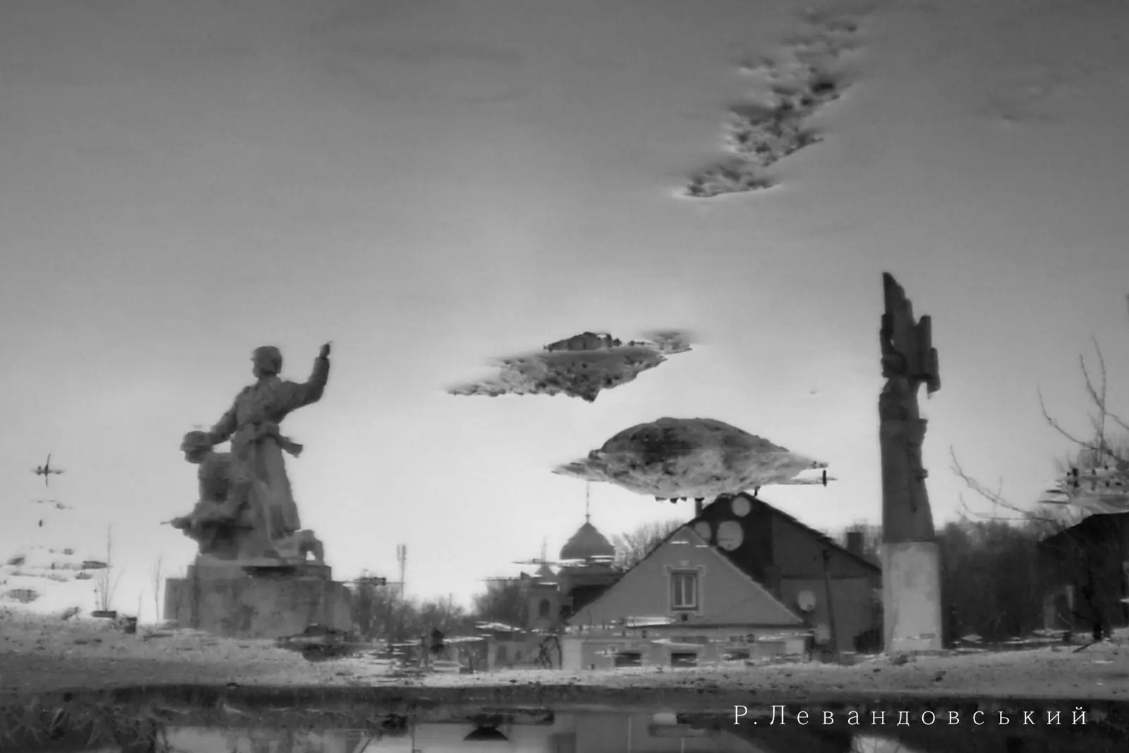 Пам'ятник у відображенні — Кременець