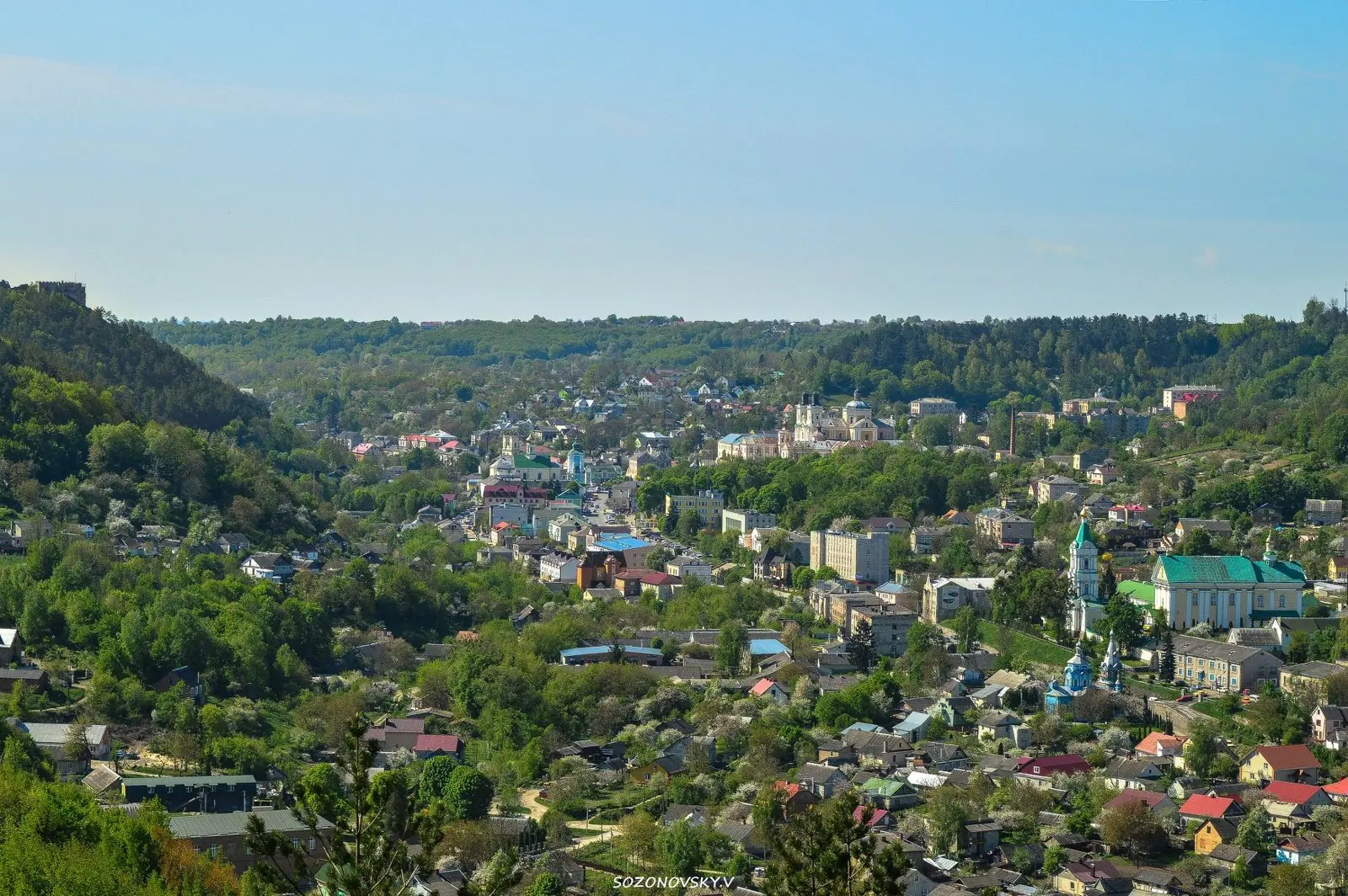 Весняна панорама Кременця — Кременець