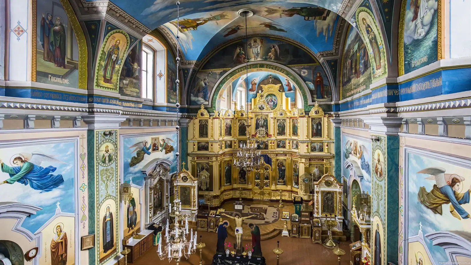 Розписи склепінь і іконостас Розписи склепінь і іконостас — Кременець