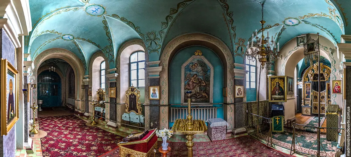 Бічний неф Бічний неф — Кременець