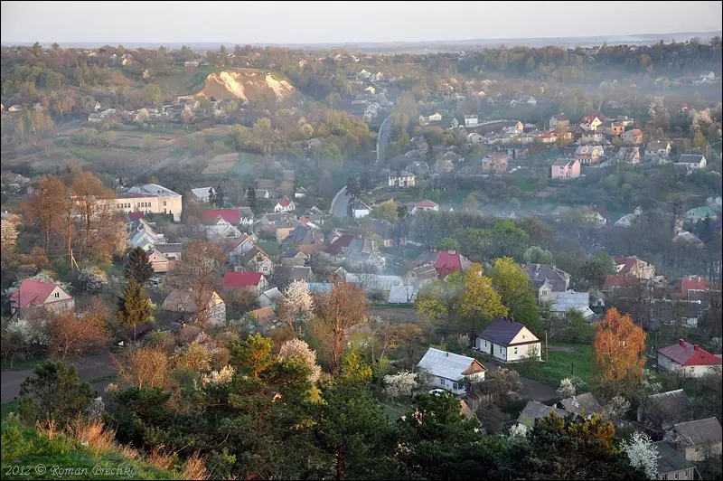Вулиці під горою (фото Романа Бречка) — Кременець