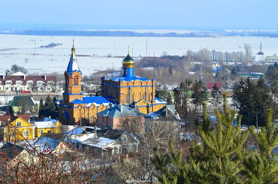 Храми серед засніжених дахів Храми серед засніжених дахів — Кременець