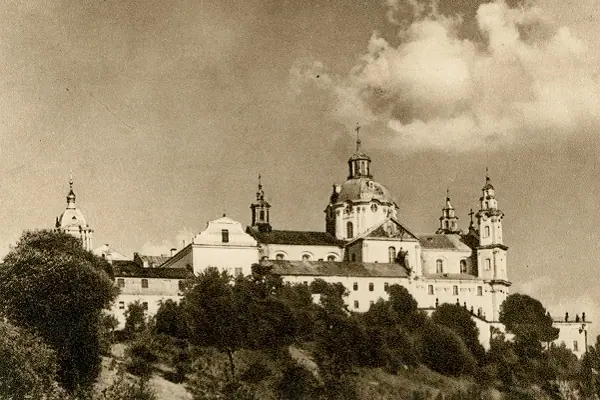 Лавра на пагорбі, старе фото Лавра на пагорбі, старе фото — Почаїв