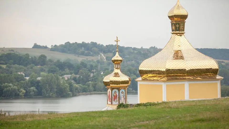 Вишнівець: церкви, околиці й життя містечка — Вишнівець, фото 5 з 21
