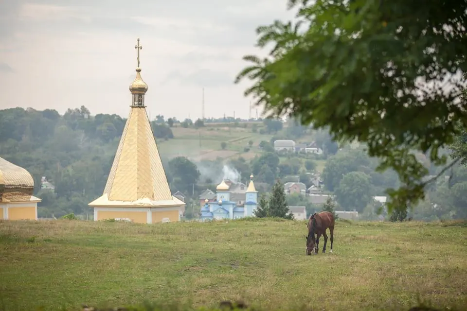 Вишнівець: церкви, околиці й життя містечка — Вишнівець, фото 8 з 21