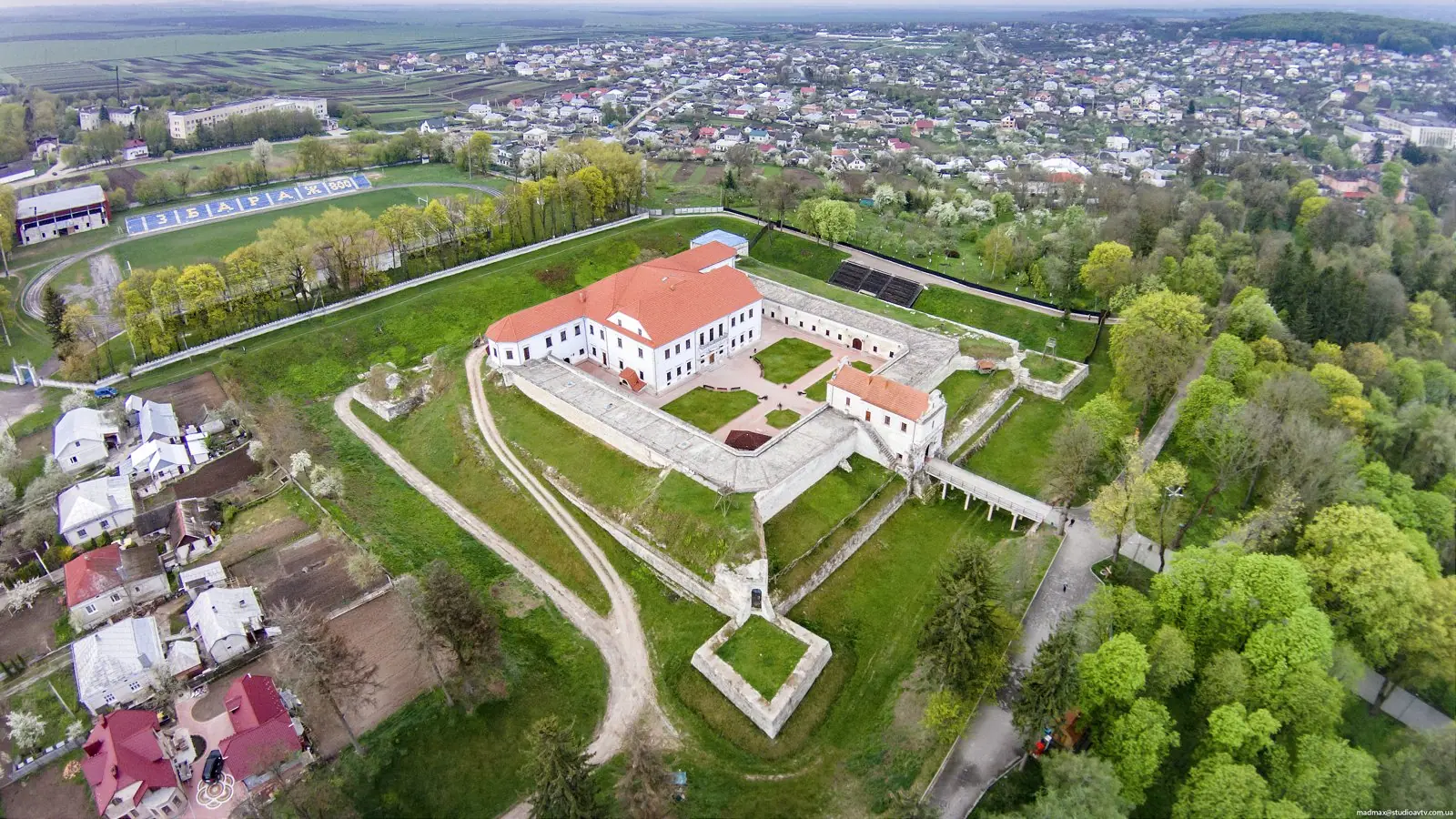 Збаразький замок з висоти — Збараж